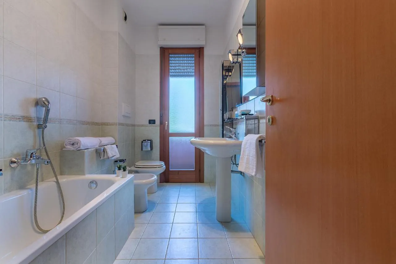 Parco Del Velodromo Comfortable Apartment 博洛尼亚
